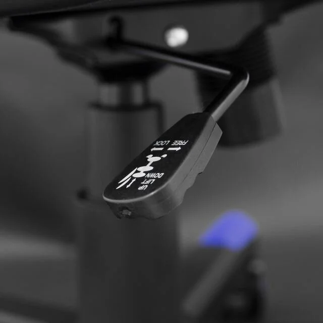 White Shark Dervish K-8879 Pelituoli : Black/blue 3 White Shark Dervish K-8879 Pelituoli : Black/blue - Image 3